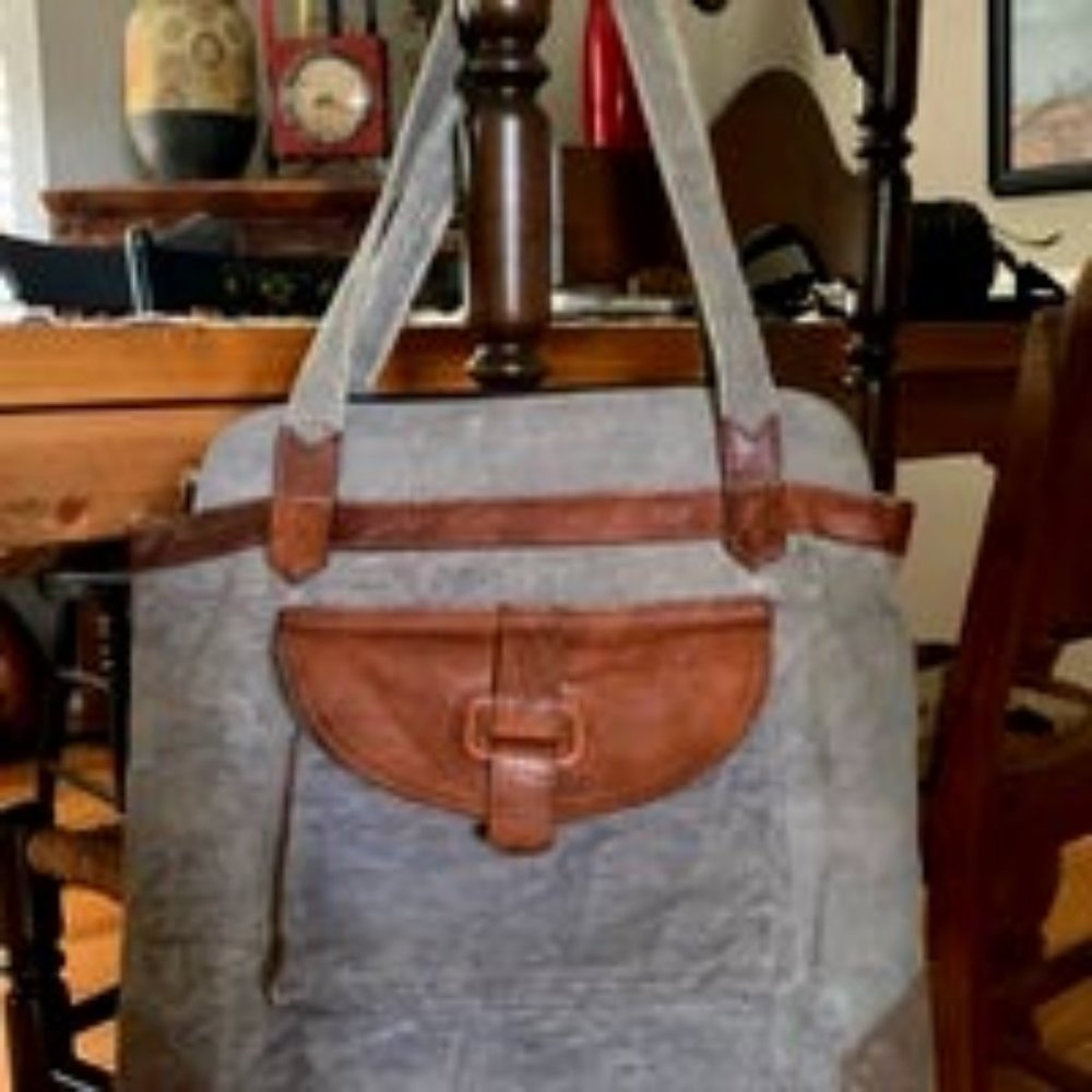 Mona B Canvas Shoulder Bag